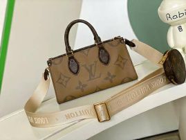 Picture of LV Lady Handbags _SKUfw142013154fw